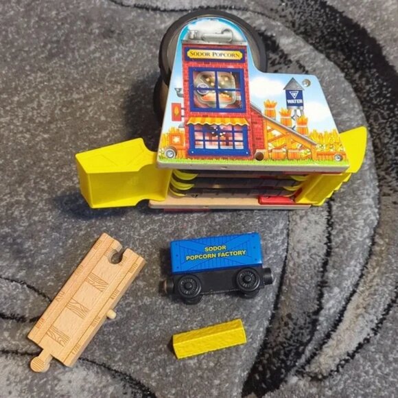 Thomas the train Wooden Sodar Popcorn Factory - Picture 4 of 16